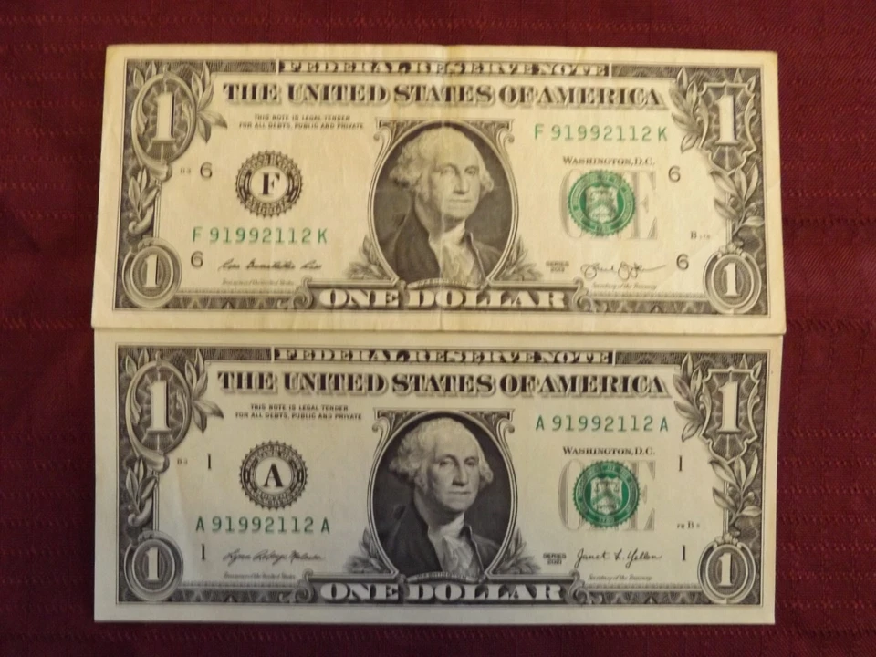 My-Recently-Acquired-Five-Sets-Of-Duplicate-Serial-Number-Dollar-Bills